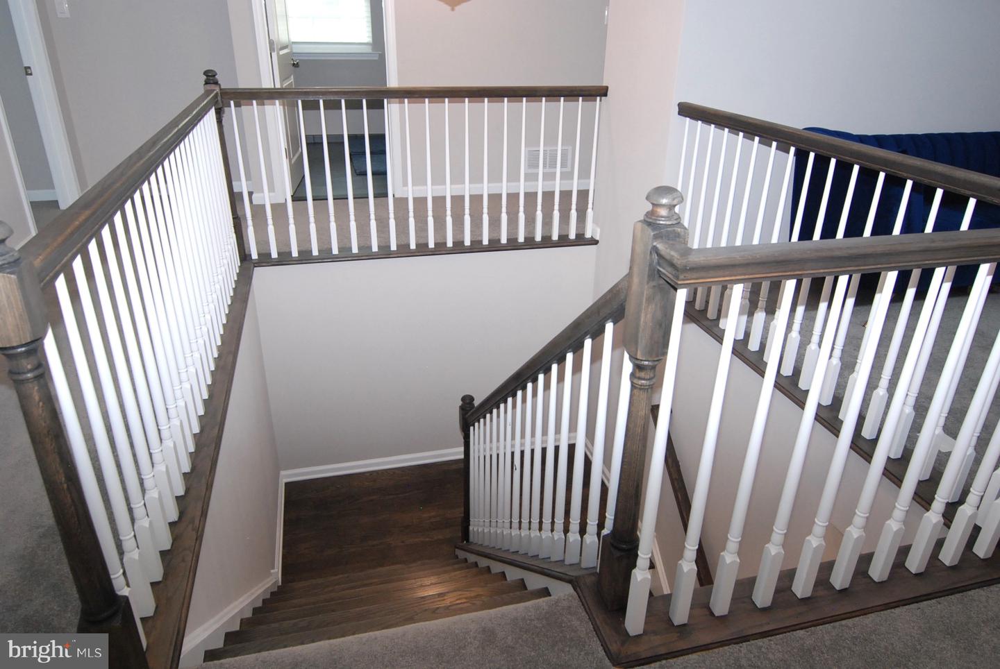 6 Mayfair Ct Property Photo 22