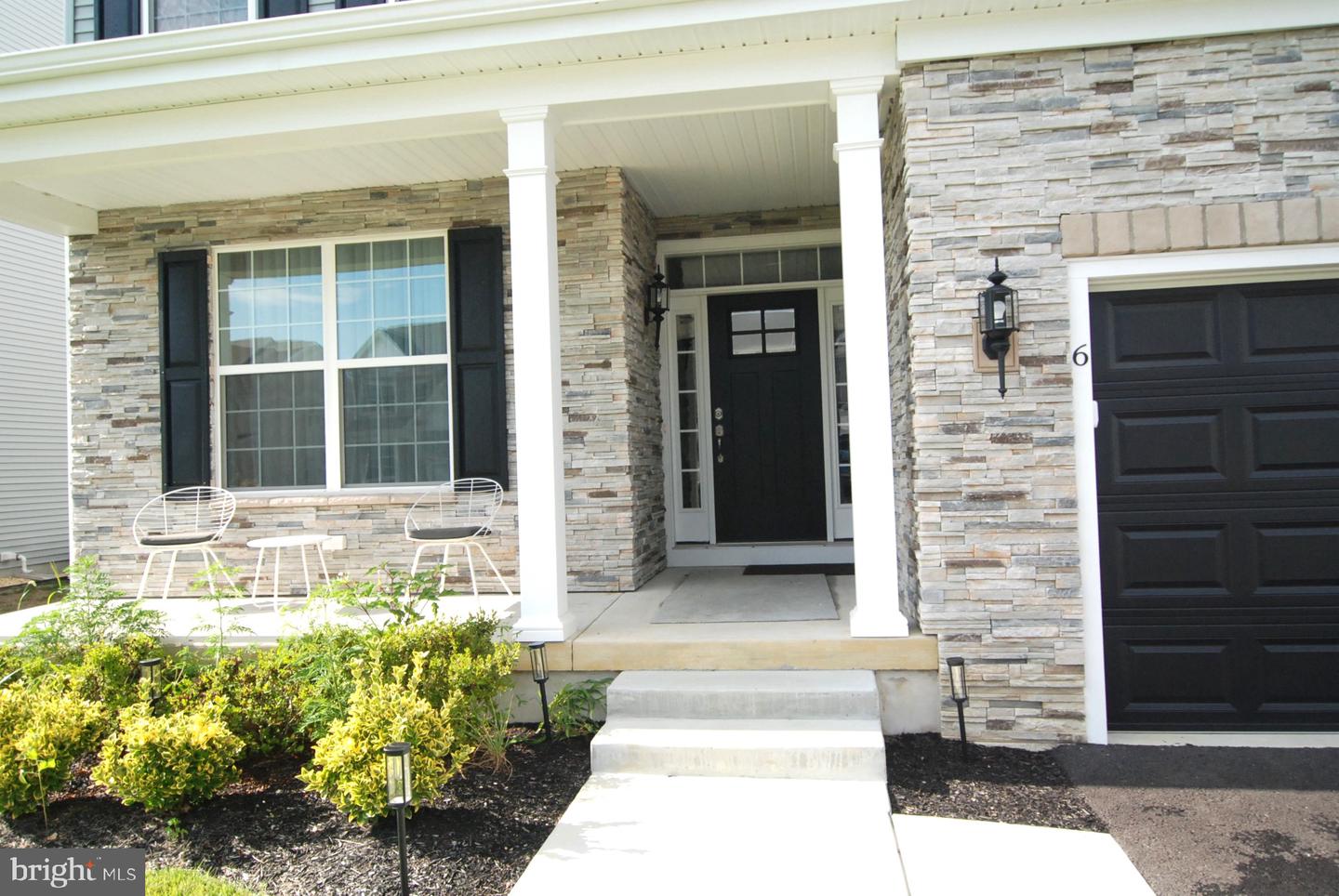 6 Mayfair Ct Property Photo 34