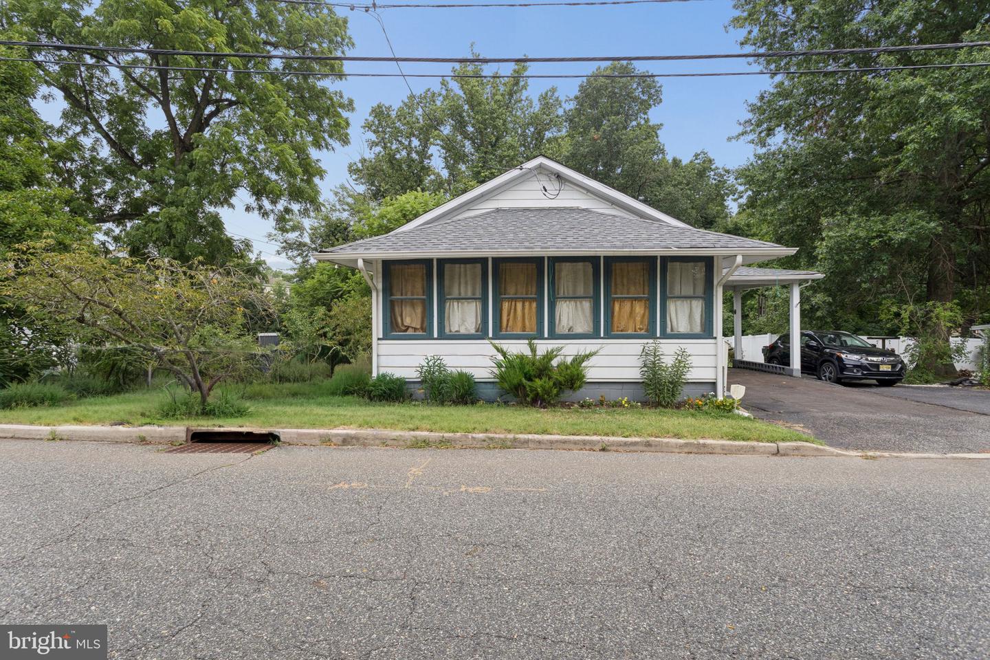52 Thorntown Ln Property Photo 4