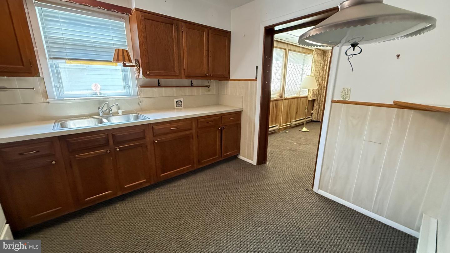 15 Gramercy Pl Property Photo 2