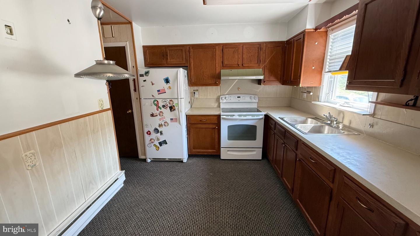15 Gramercy Pl Property Photo 6