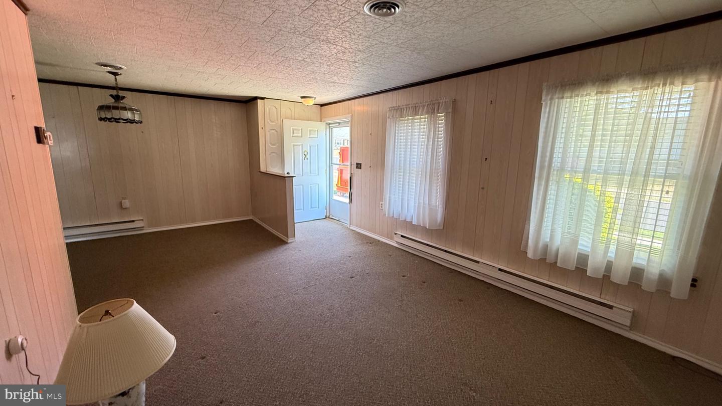 15 Gramercy Pl Property Photo 7
