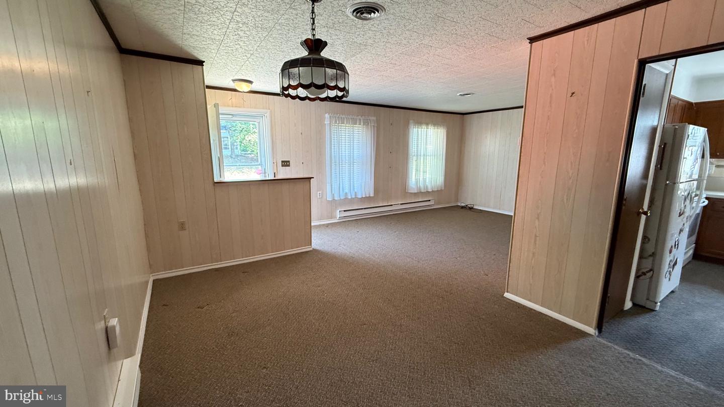 15 Gramercy Pl Property Photo 8
