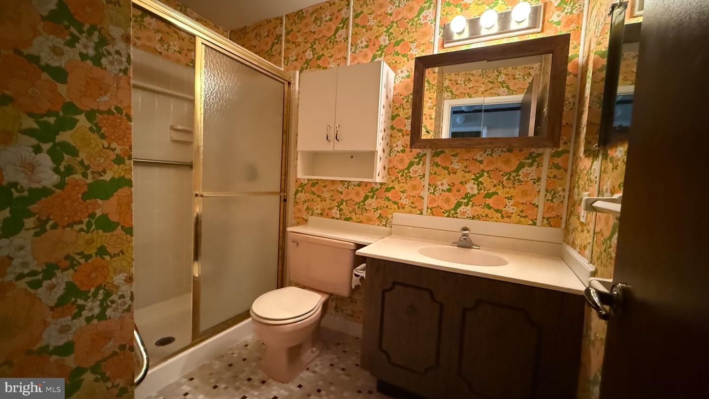 15 Gramercy Pl Property Photo 16