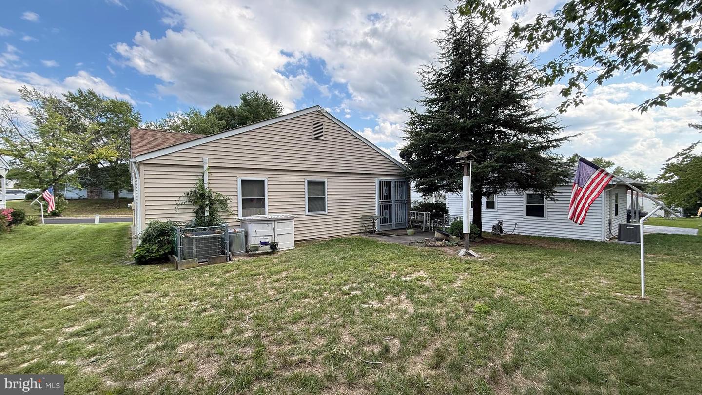 15 Gramercy Pl Property Photo 20