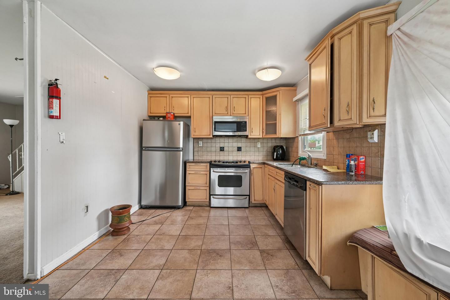 101 Pageant Ln Property Photo 15