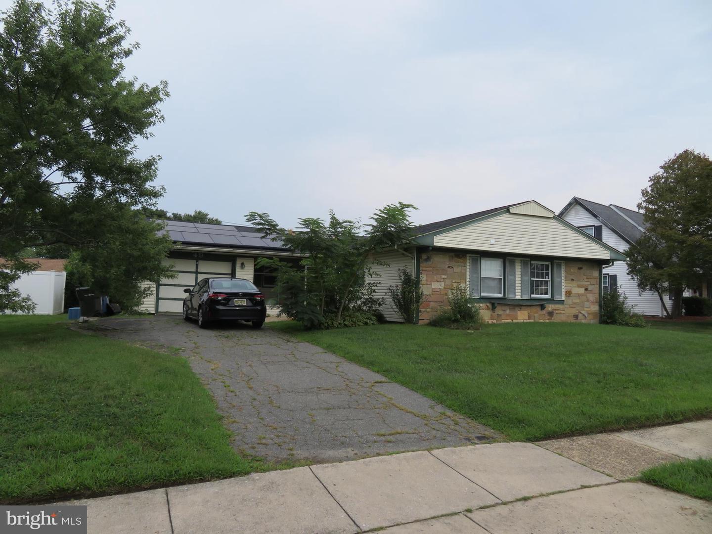 49 Gabriel Ln Property Photo 2
