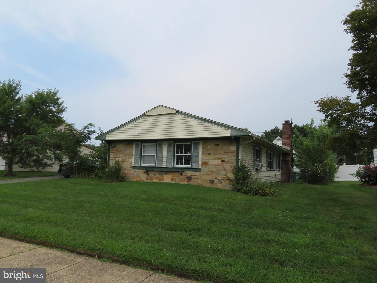49 Gabriel Ln Property Photo 4