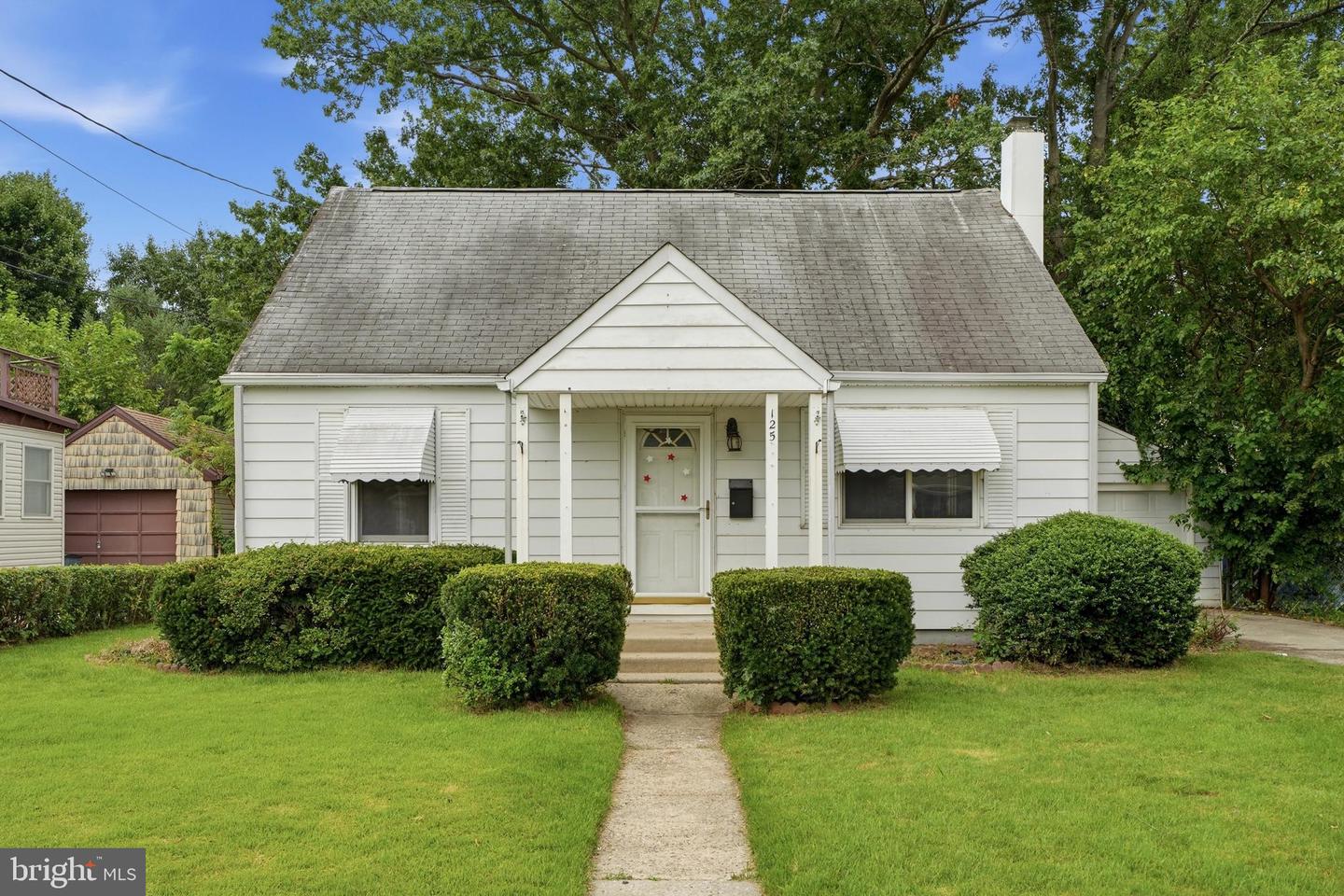 125 Ashurst Ln Property Photo 1