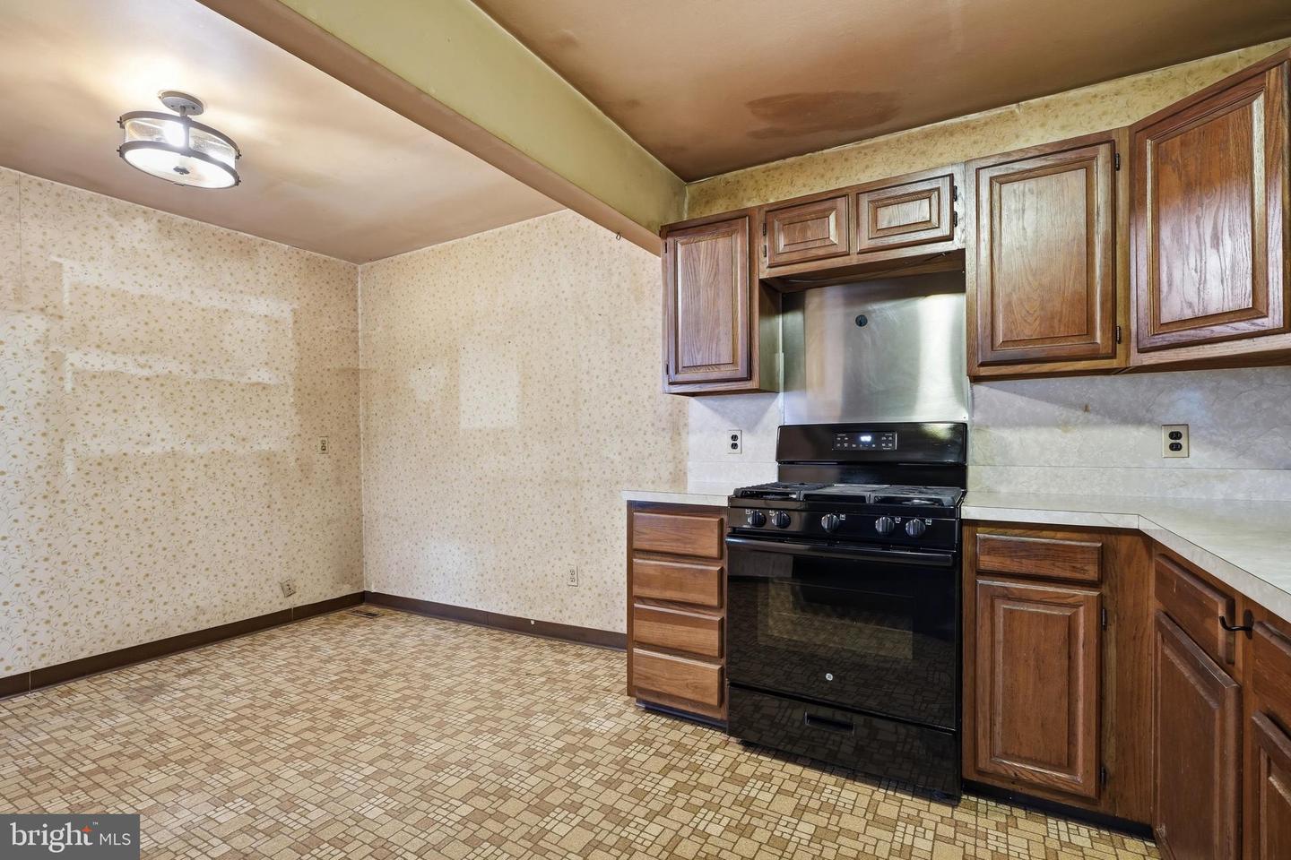 125 Ashurst Ln Property Photo 14