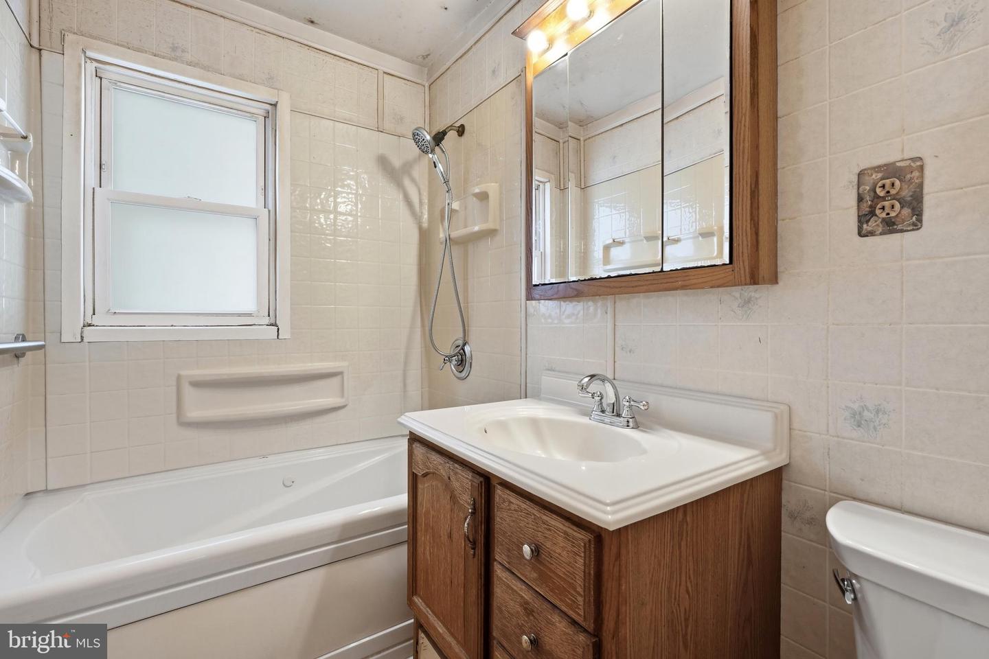 125 Ashurst Ln Property Photo 18