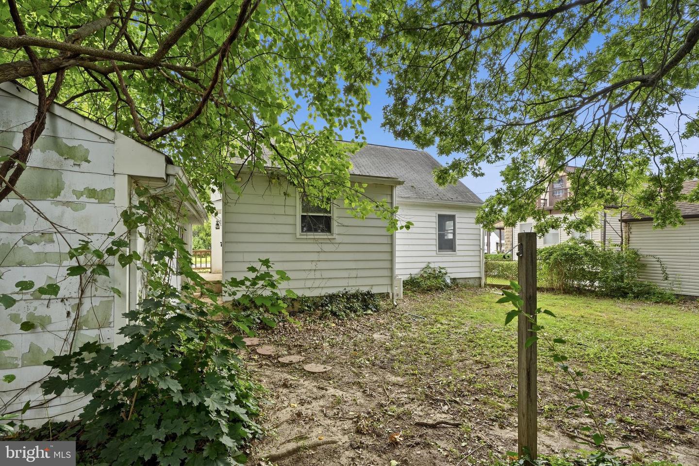 125 Ashurst Ln Property Photo 32