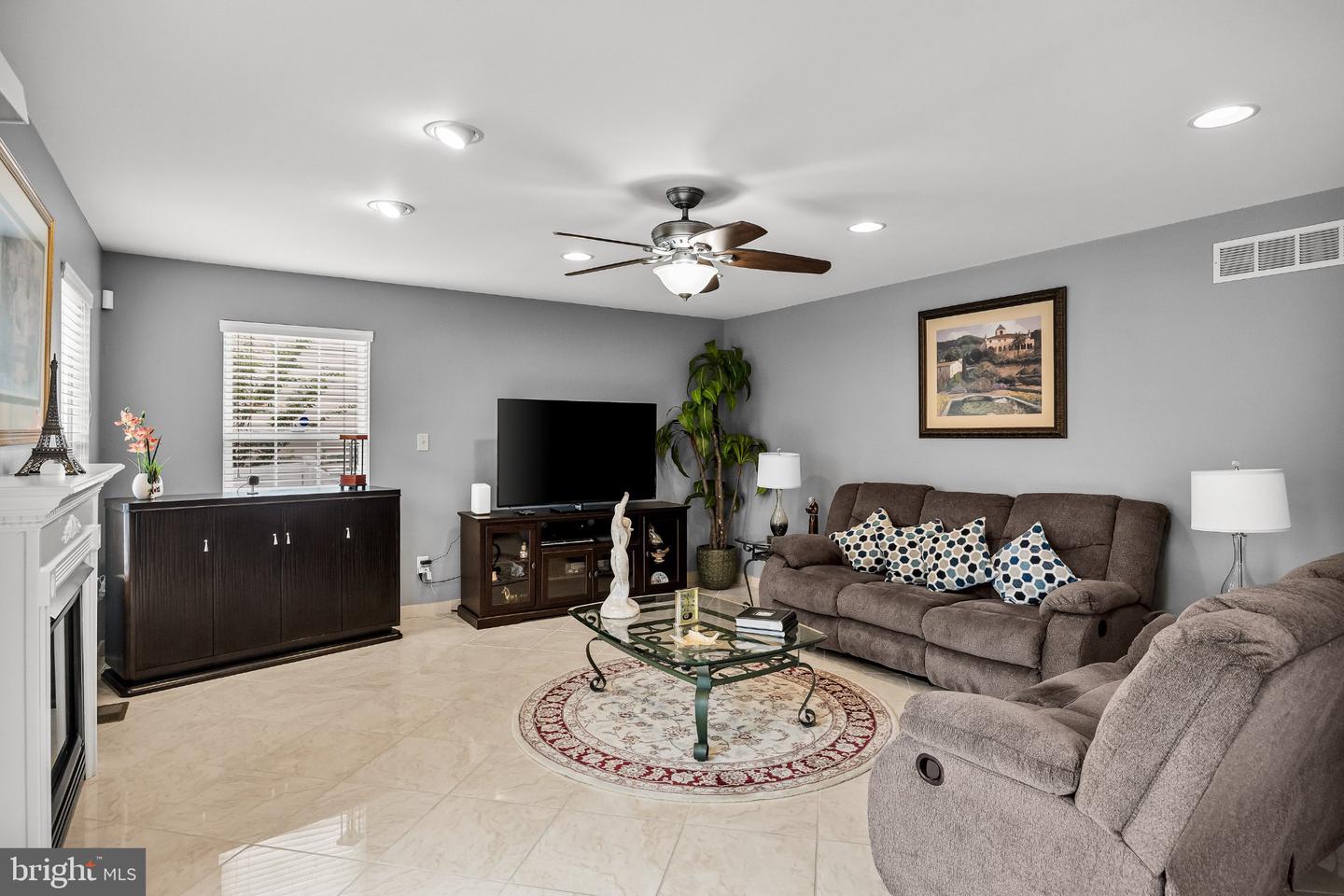 2103 Berwick Dr Property Photo 16