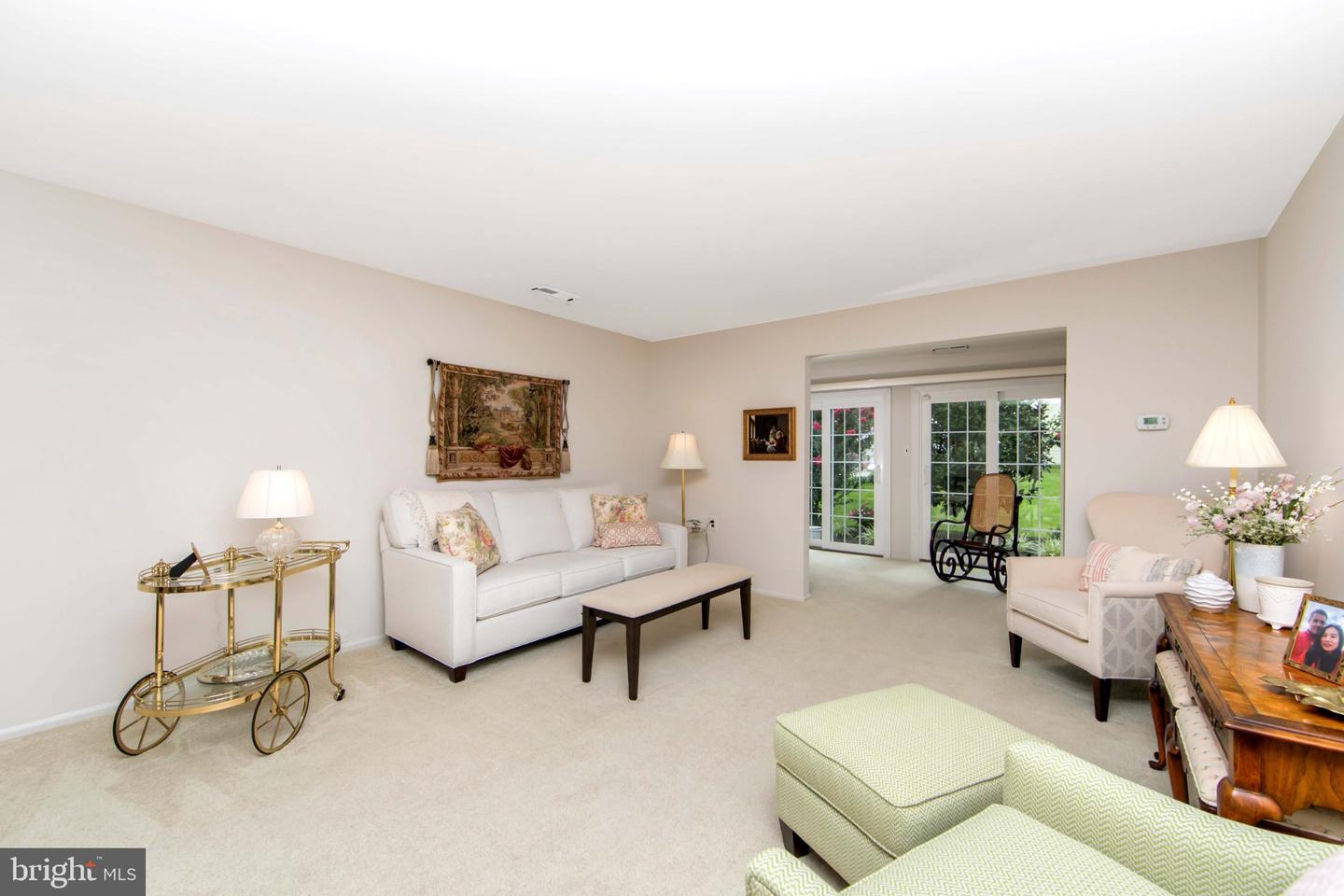 34 Fairfax Dr Property Photo 11