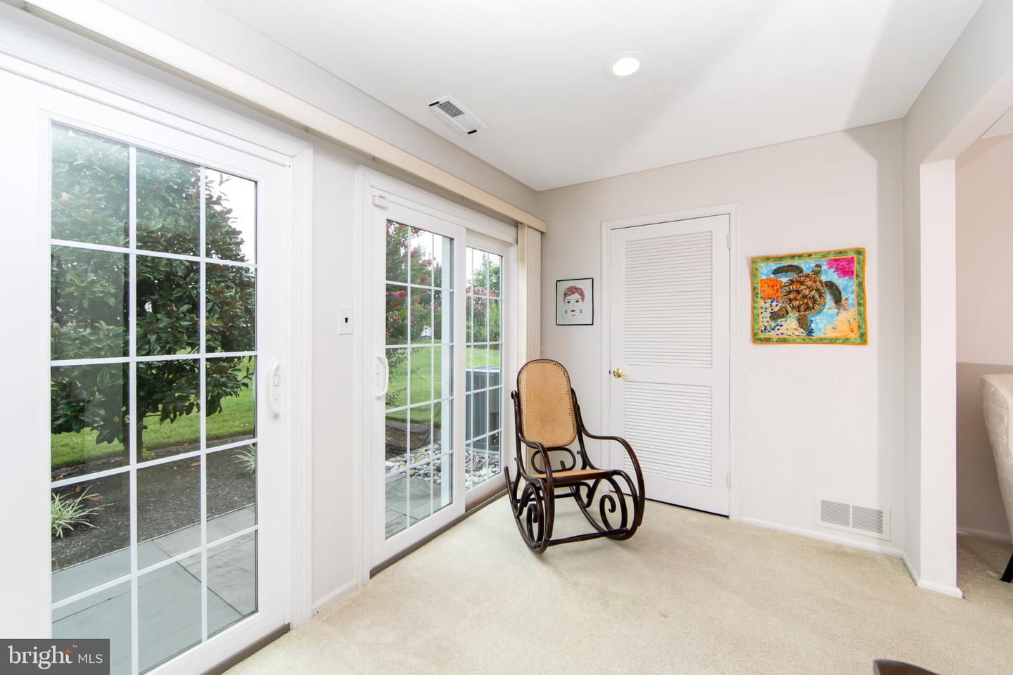 34 Fairfax Dr Property Photo 16