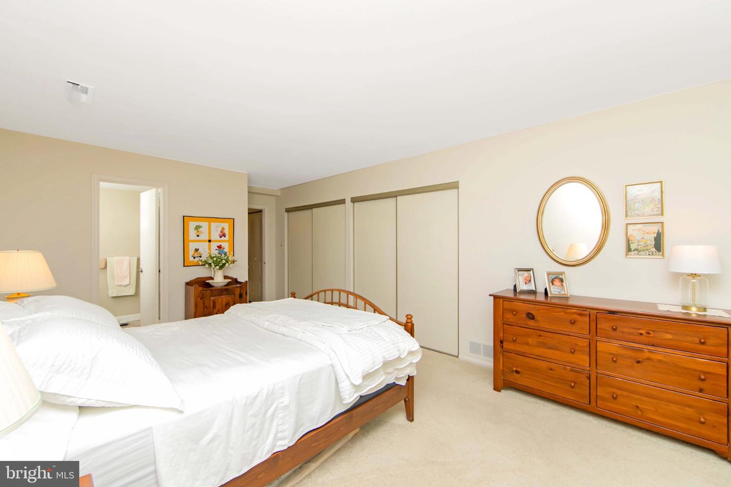 34 Fairfax Dr Property Photo 20
