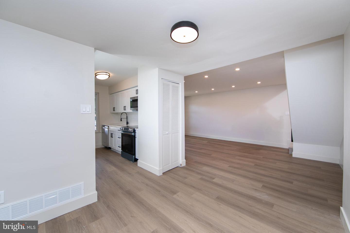2040 Harbour Dr Property Photo 11