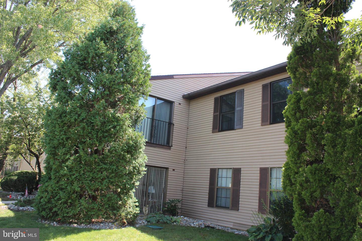 130-b Birchfield Ct Property Photo 2