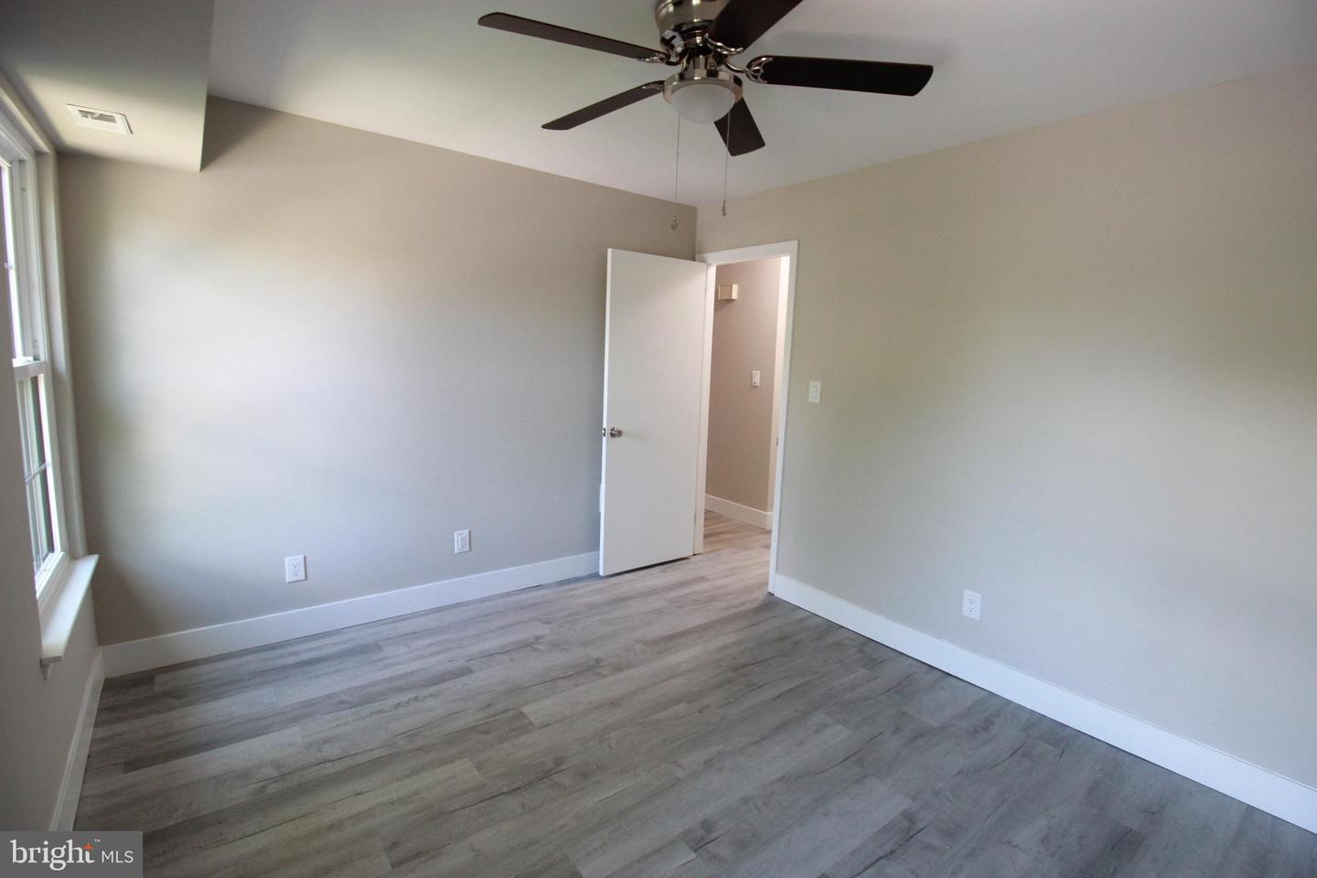 130-b Birchfield Ct Property Photo 17