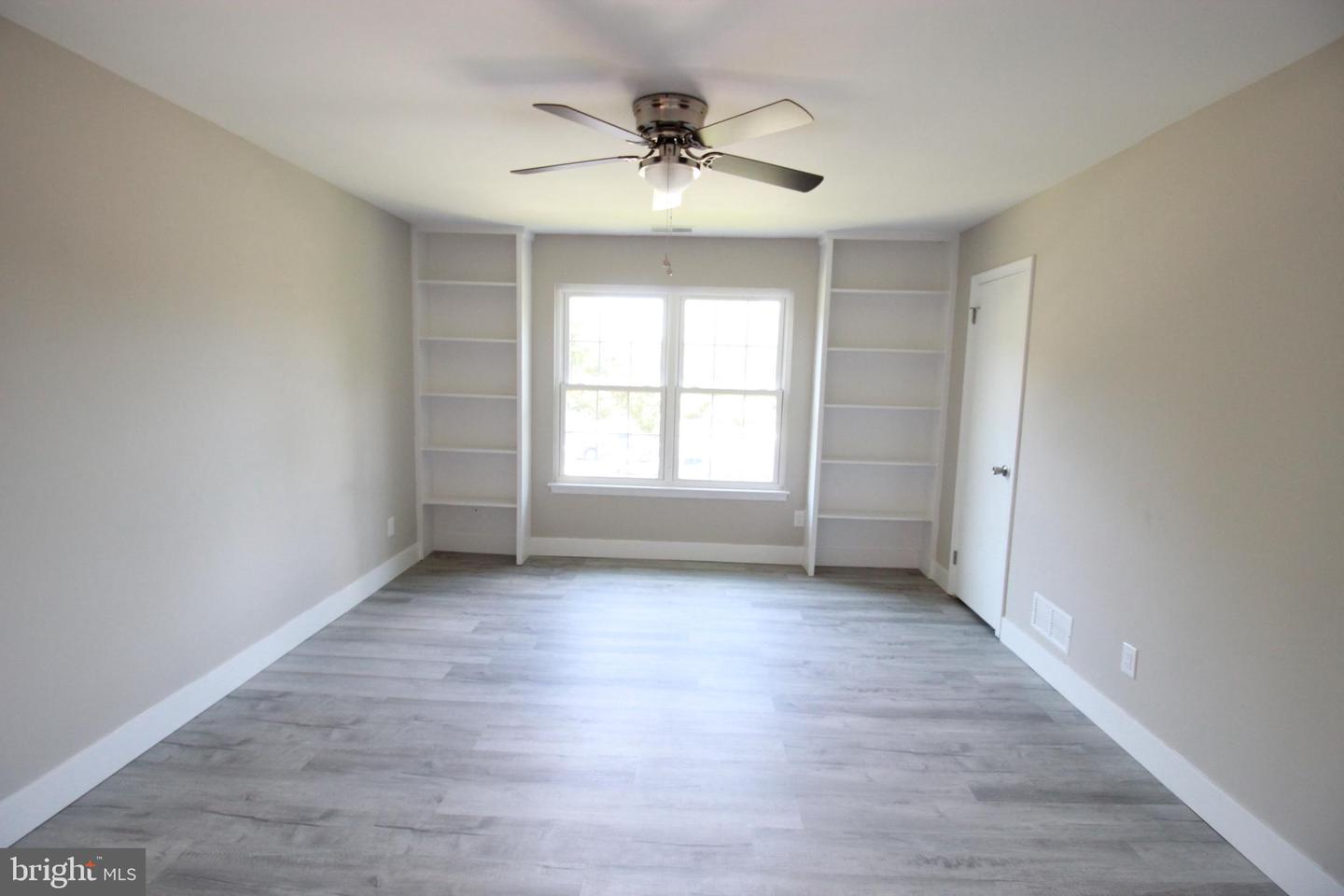 130-b Birchfield Ct Property Photo 18