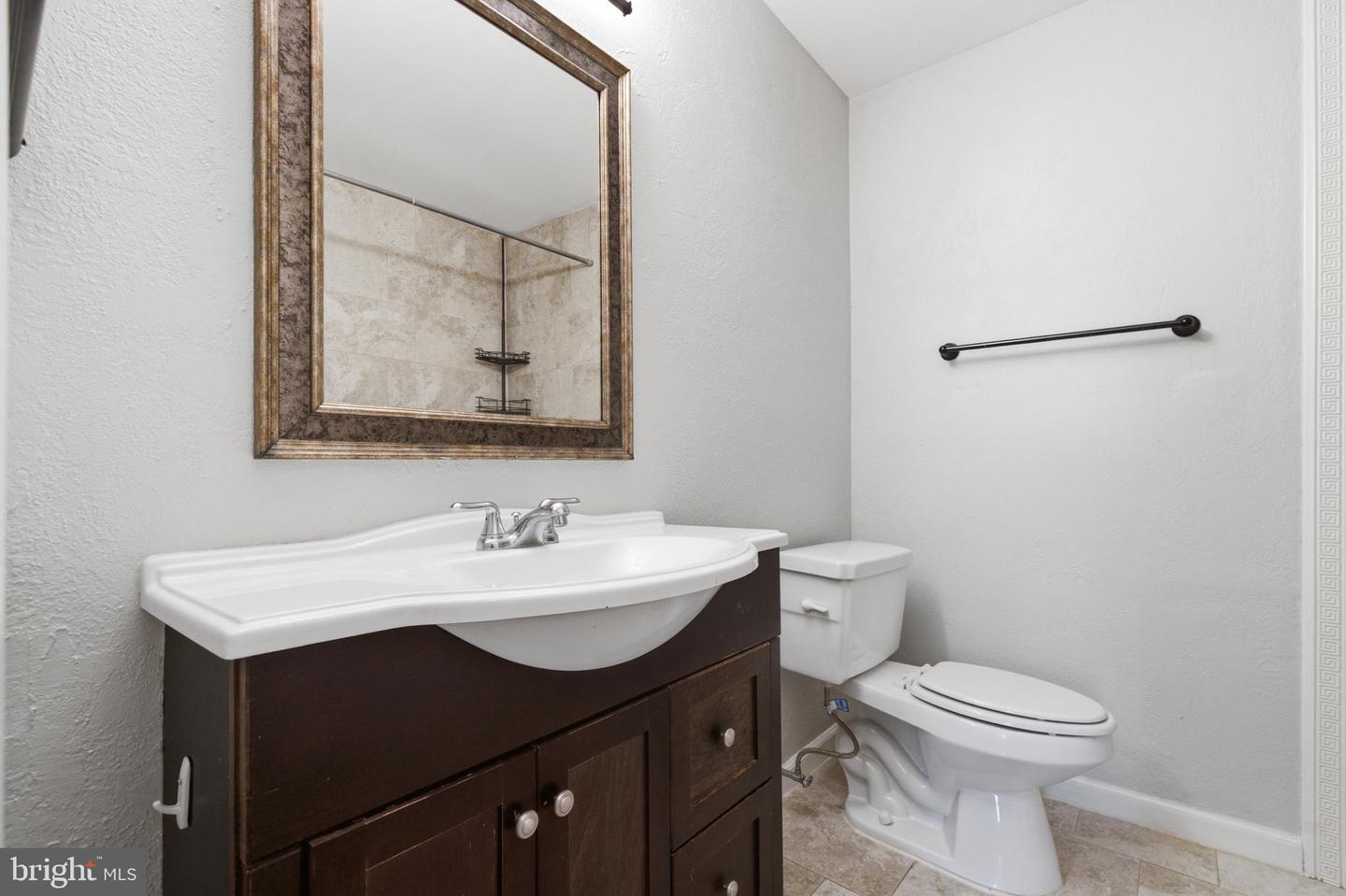 321b Delancey Pl #b Property Photo 20