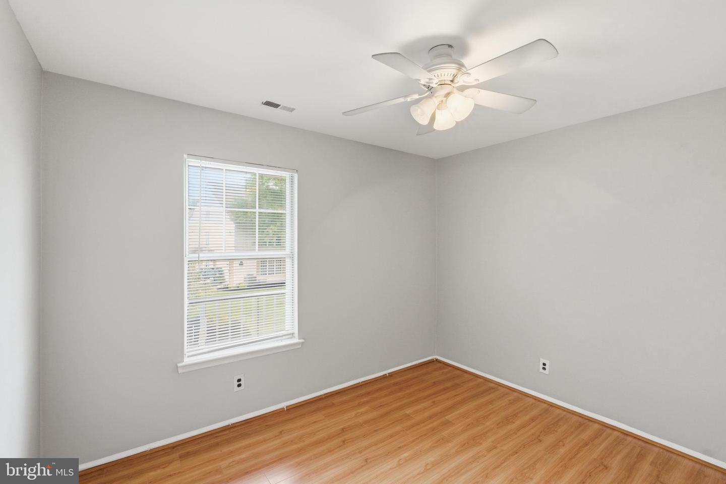 321b Delancey Pl #b Property Photo 24