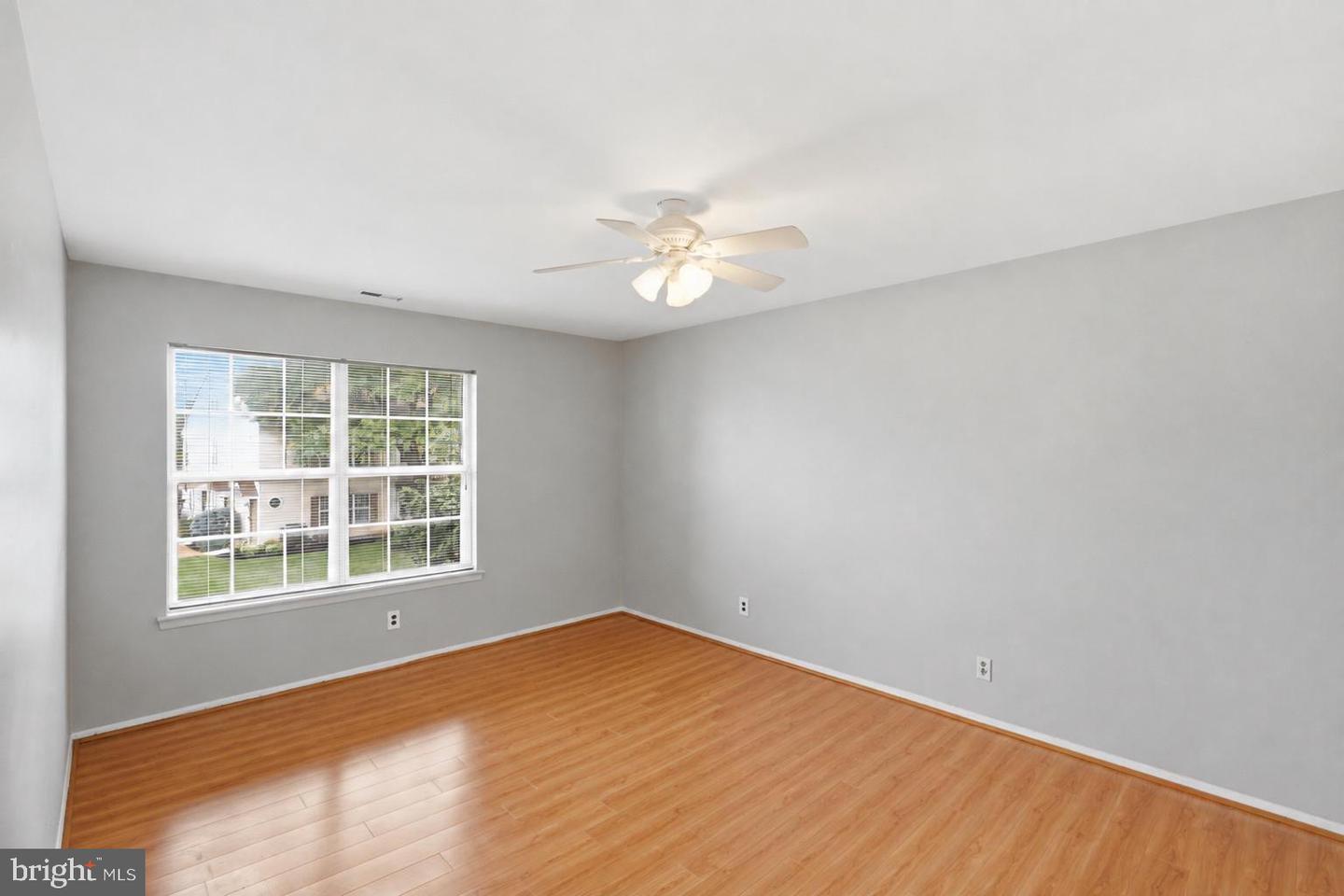 321b Delancey Pl #b Property Photo 31