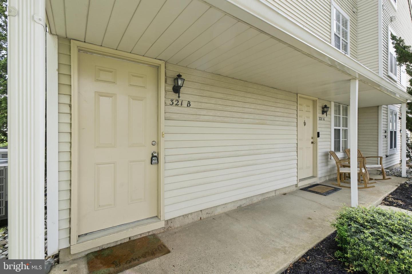 321b Delancey Pl #b Property Photo 37
