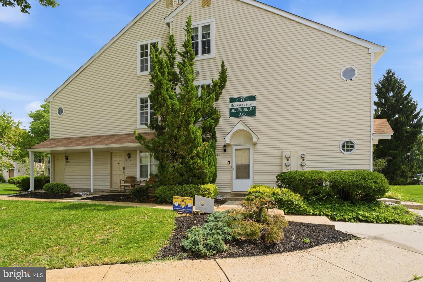 321b Delancey Pl #b Property Photo 38