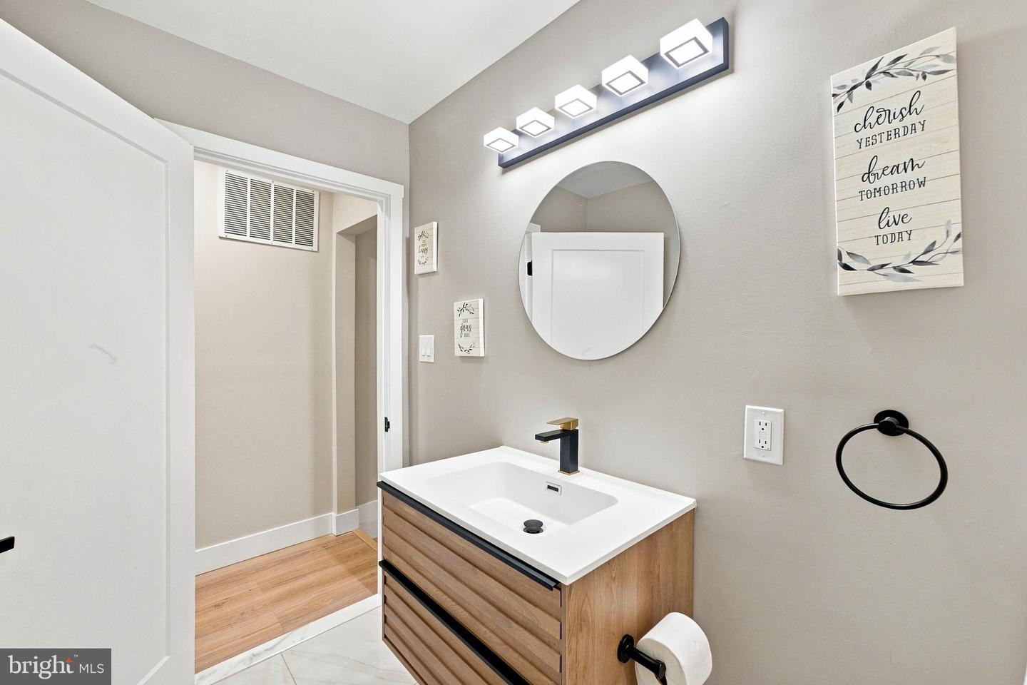 74 Mill St Property Photo 19