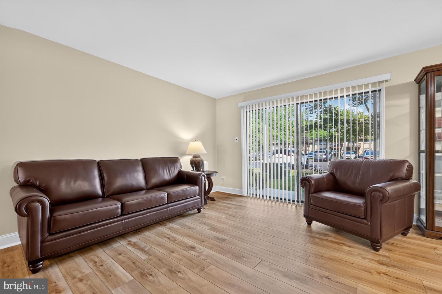 115 E Kings Hwy ##341 Property Photo 2
