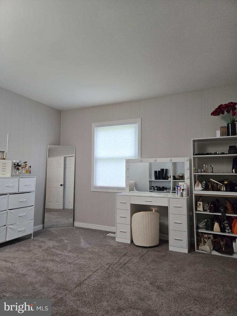14 Roanoke Ct Property Photo 8