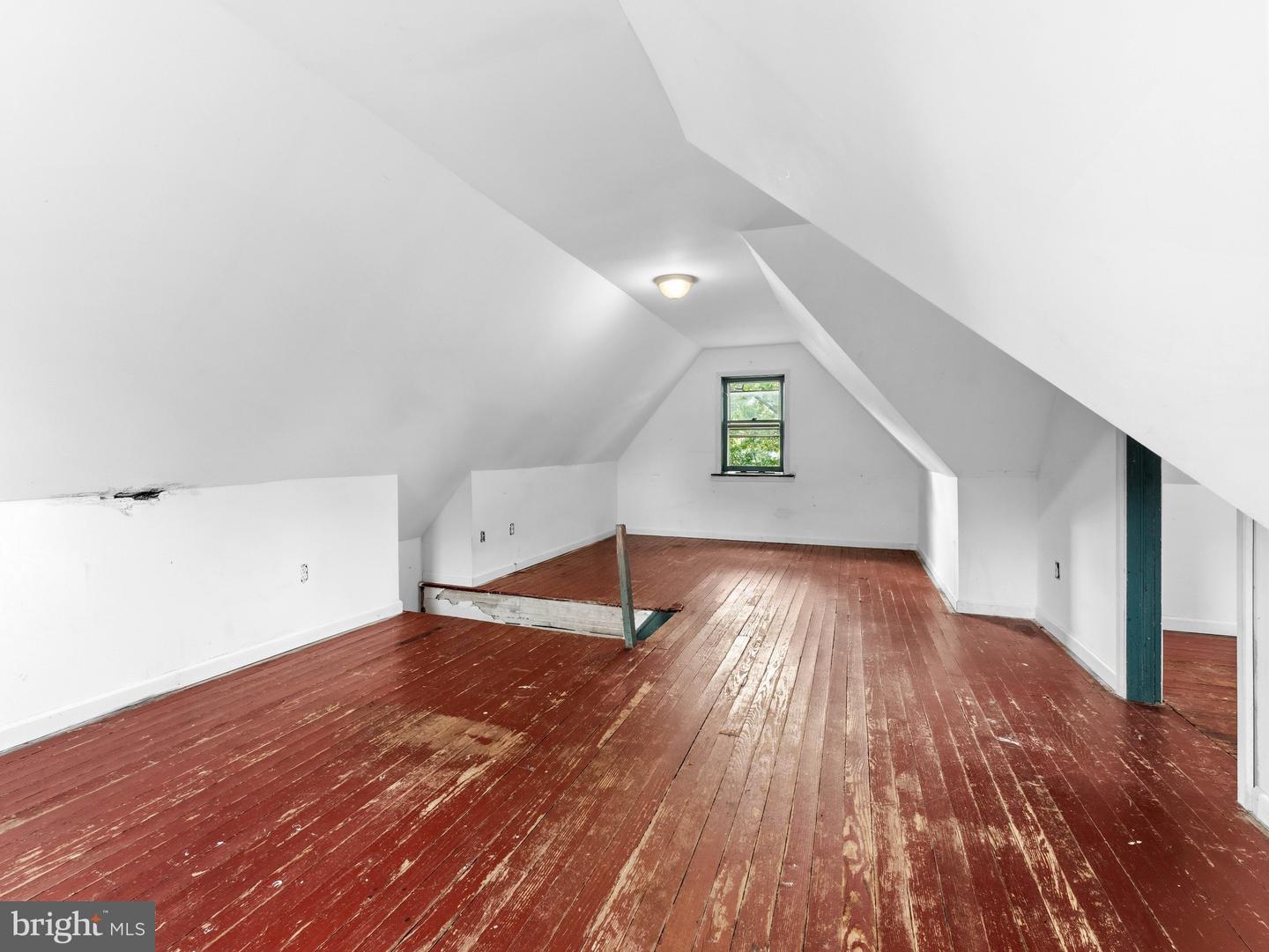 635 Morgan Ave Property Photo 26