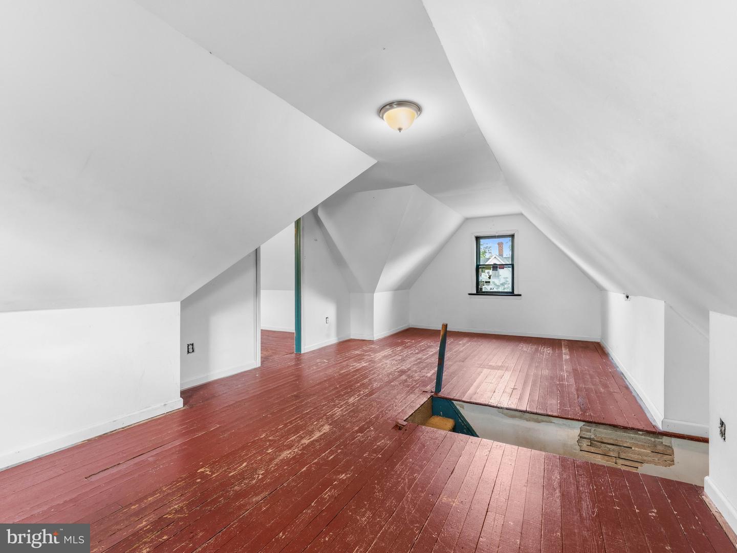635 Morgan Ave Property Photo 27