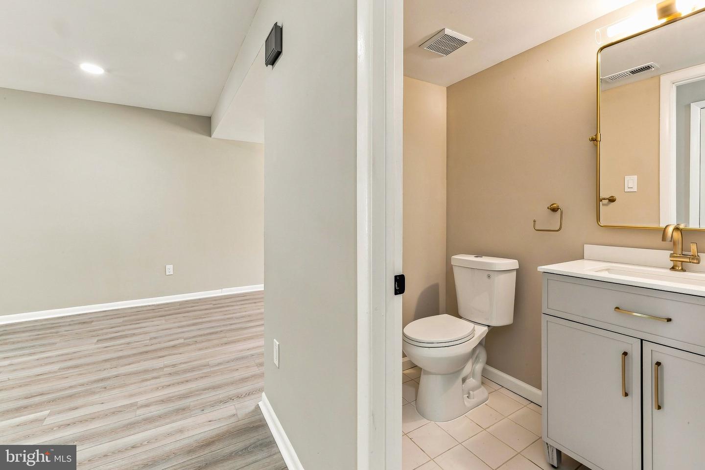 305 Shady Ln Property Photo 12
