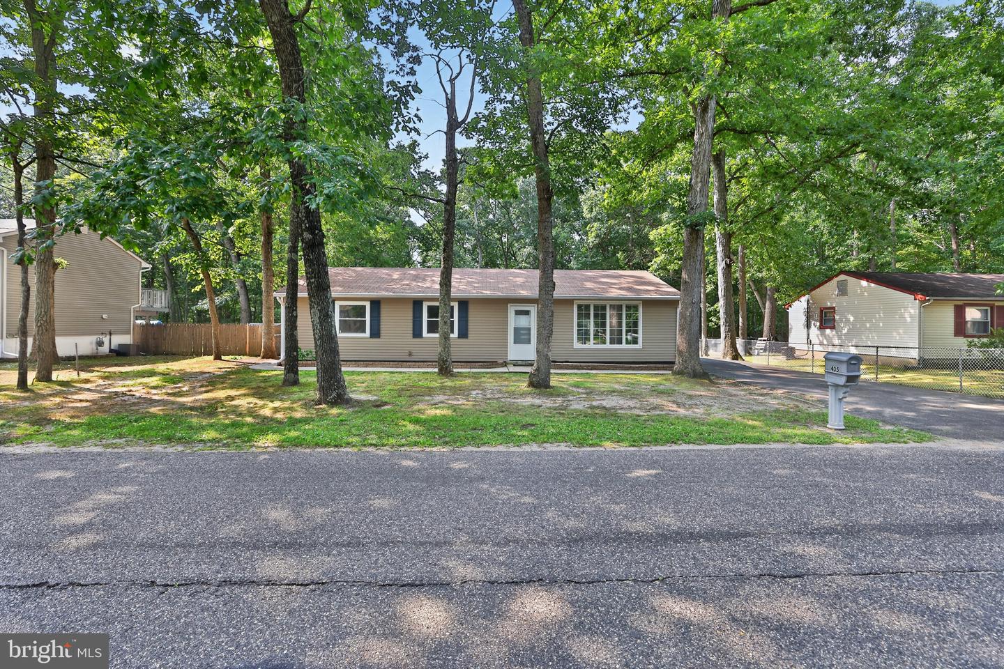 435 Pemberton Blvd Property Photo 1