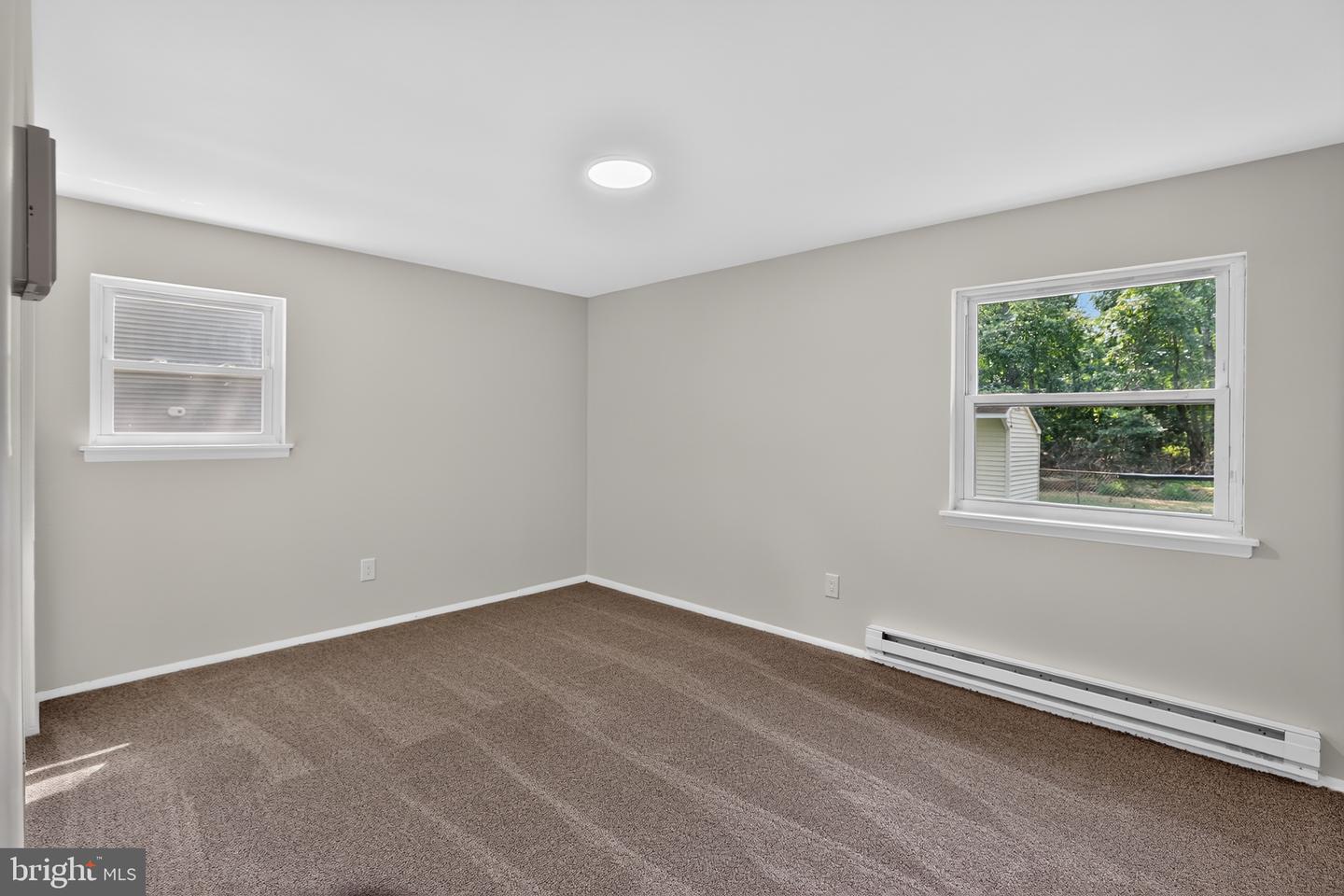 435 Pemberton Blvd Property Photo 9