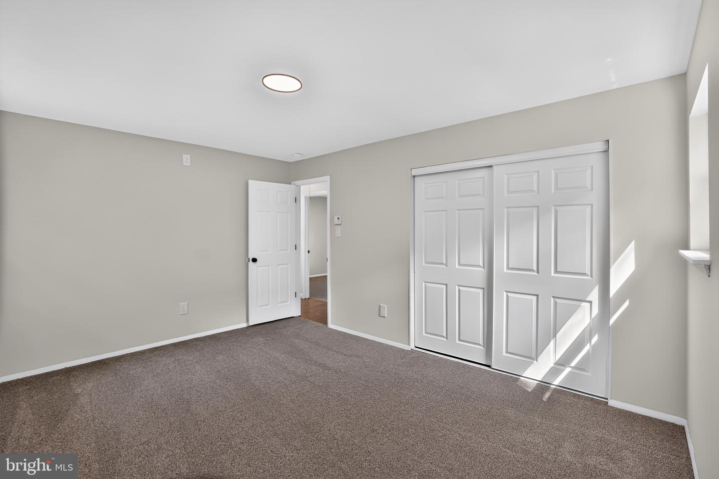 435 Pemberton Blvd Property Photo 10