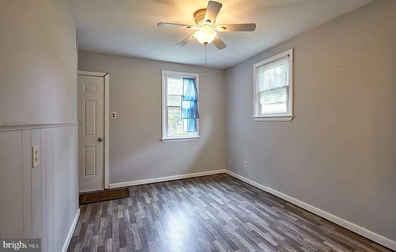 104 Vernon St Property Photo 5