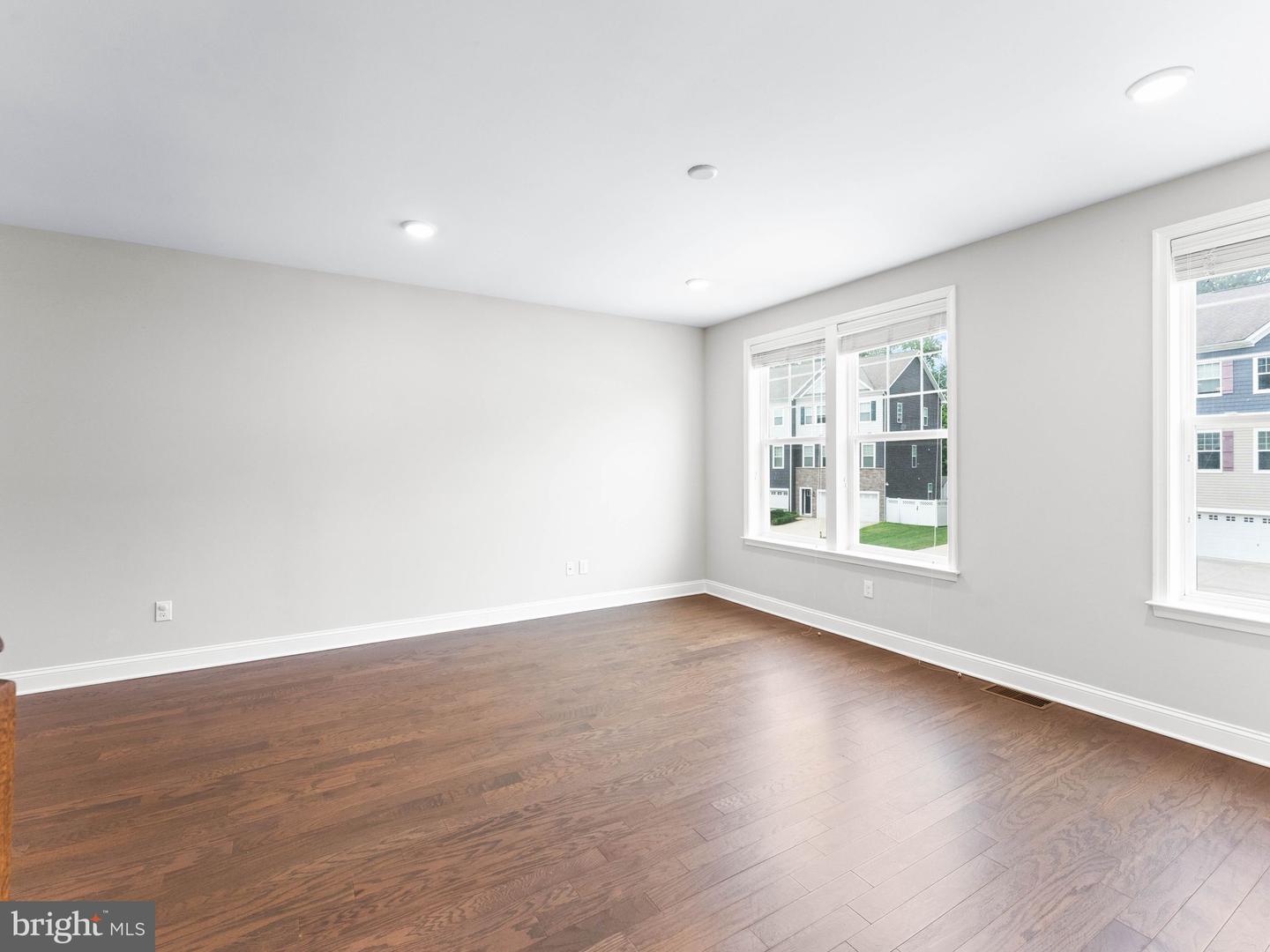 33 Sullivan Way Property Photo 11