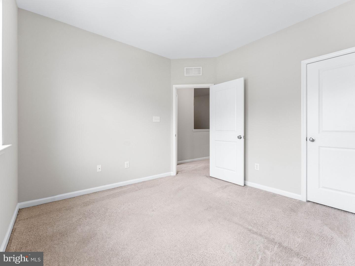 33 Sullivan Way Property Photo 31