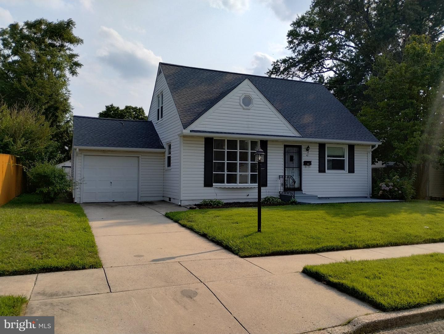 42 Farnsworth Ave Property Photo 1