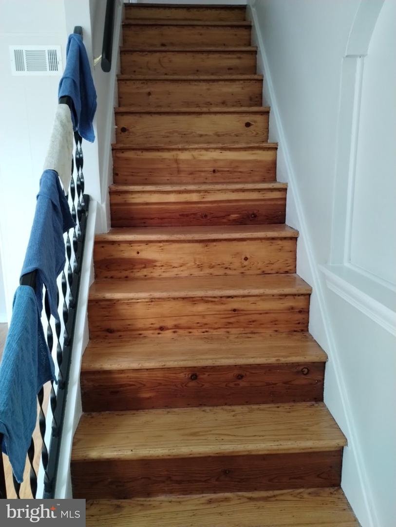 42 Farnsworth Ave Property Photo 10