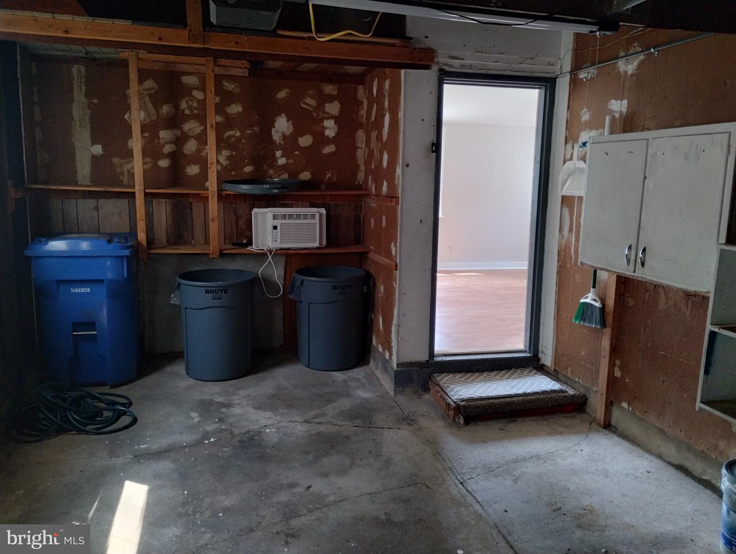 42 Farnsworth Ave Property Photo 36