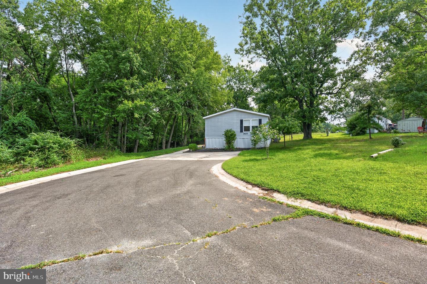 3437 New Moon St Property Photo 2