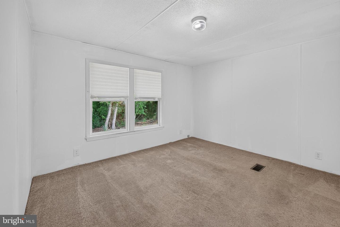 3437 New Moon St Property Photo 19