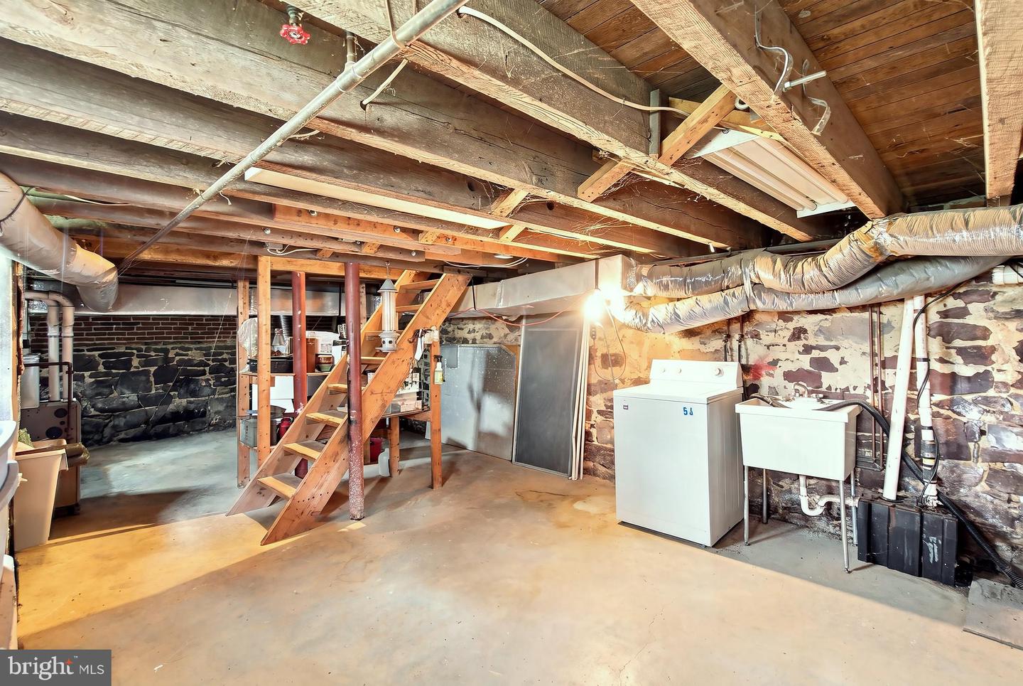 416 New York Ave Property Photo 18