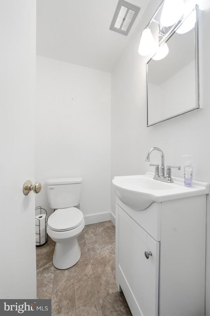 504 Middlesex Dr Property Photo 25