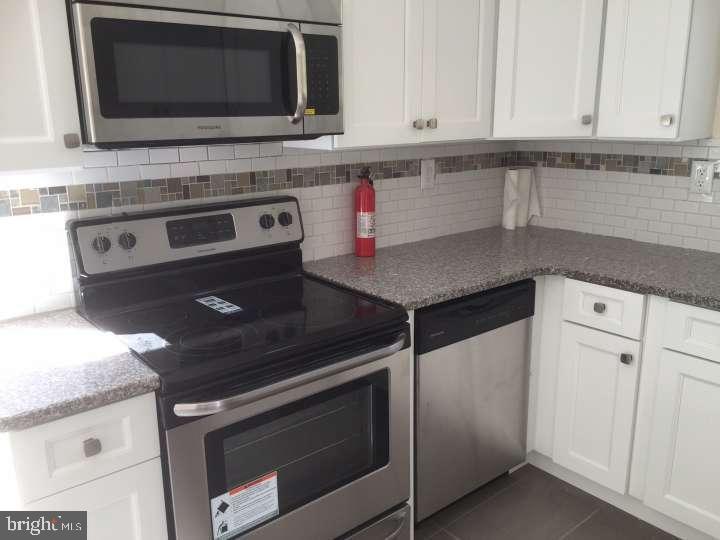 208 Haddon Rd Property Photo 3