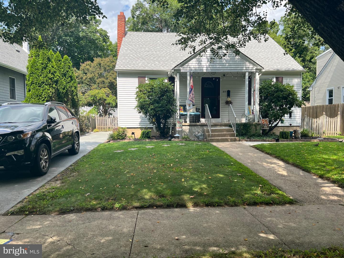 217 Elm Ave Property Photo 2